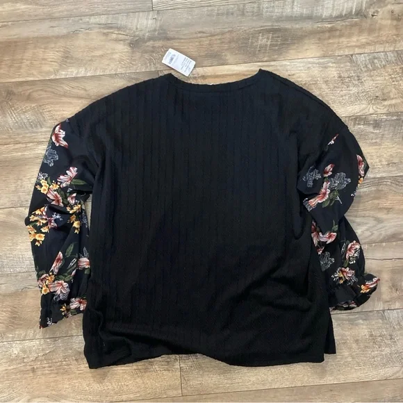 Weekends by Suzanne Betro Blouse - Picture 3 of 10